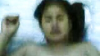 Buxom bimbo მორცხვი  ...